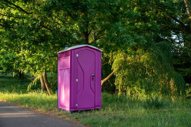 Best Portable restroom trailer rental  in Booneville, MS